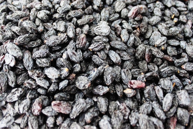 Black Rose Raisin Sale